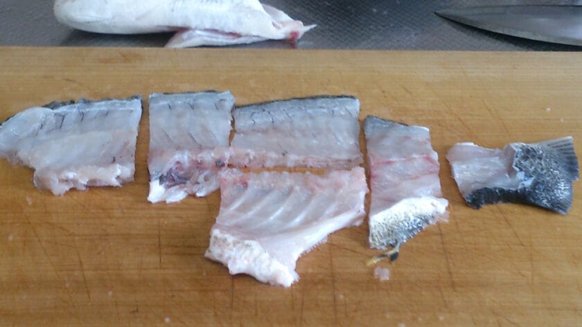 あら骨の6つ割り