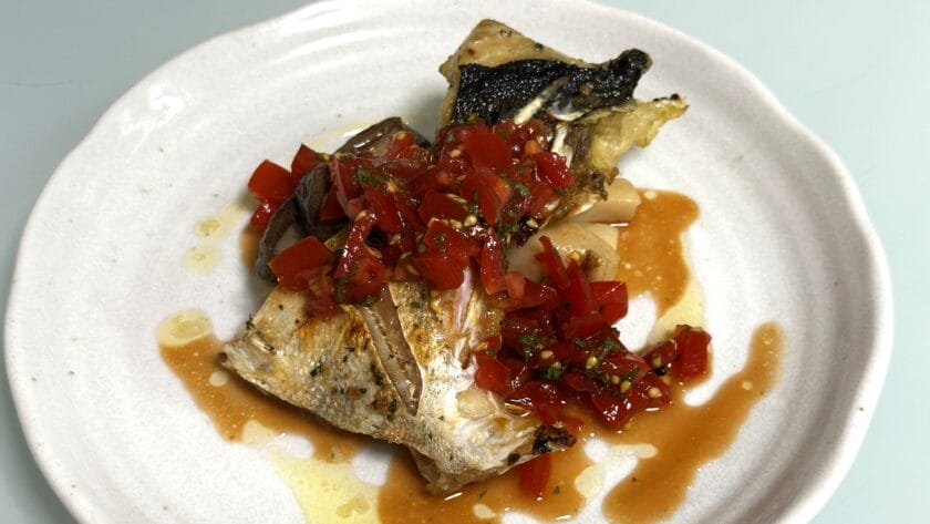 白身魚のバジルオイル焼き・冷たい生トマトアッシェソース
