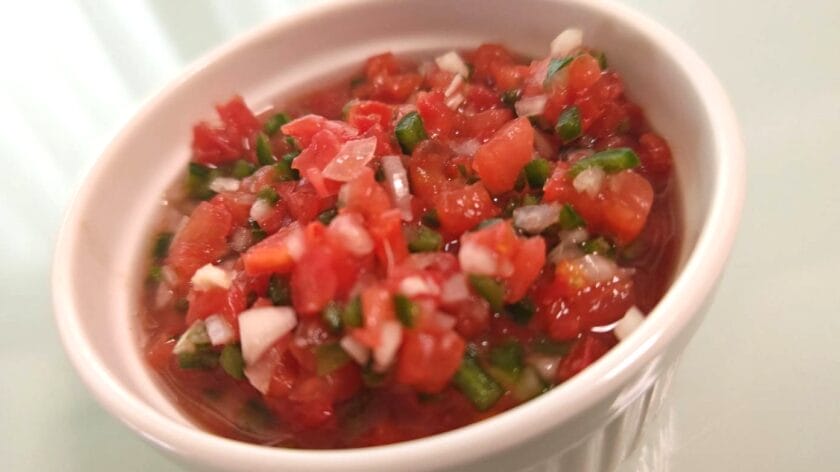 フレッシュサルサの完成|白身魚のとうもろこし揚げ・フレッシュサルサとグアカモーレ,レシピ,釣果メシ