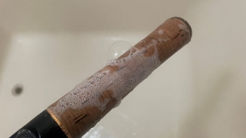 グリップは洗剤で、ロッドの洗浄|タックル,洗浄,メンテナンス