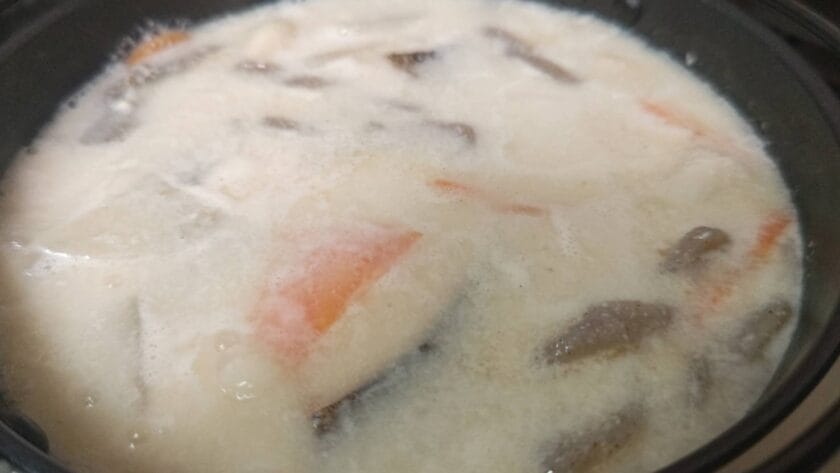 調味する｜鮭の酒粕三平汁,つくり方,レシピ,釣果メシ