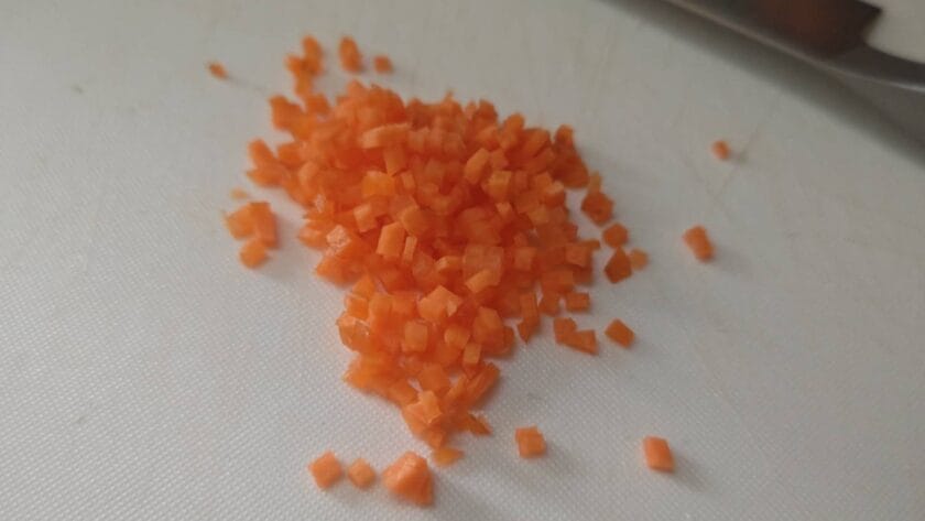 具材をみじん切り|すずきのレリエノ,クリスマスフィッシュ,つくり方,レシピ,釣果メシ